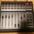 Альбом - Midi & usb Behringer bcf 2000 цена 150$